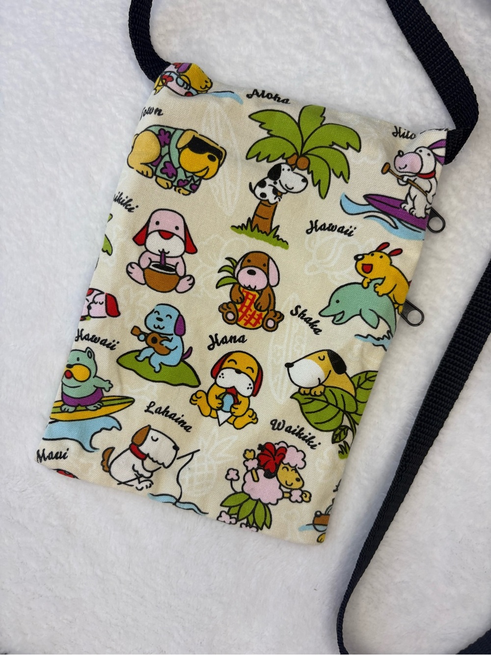 Nani Island Made in Hawaii Aloha Dogs Crossbody Phone Purse - Picture 4 of 8